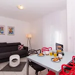 Rici Ii Appartement Bol