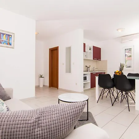 Rici Ii Apartman *